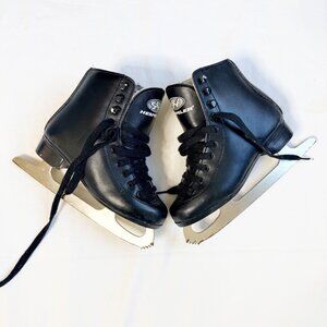Hespeler Junior Black Ice Skates Size 1 With Steel Blades & Lace-Up Closure